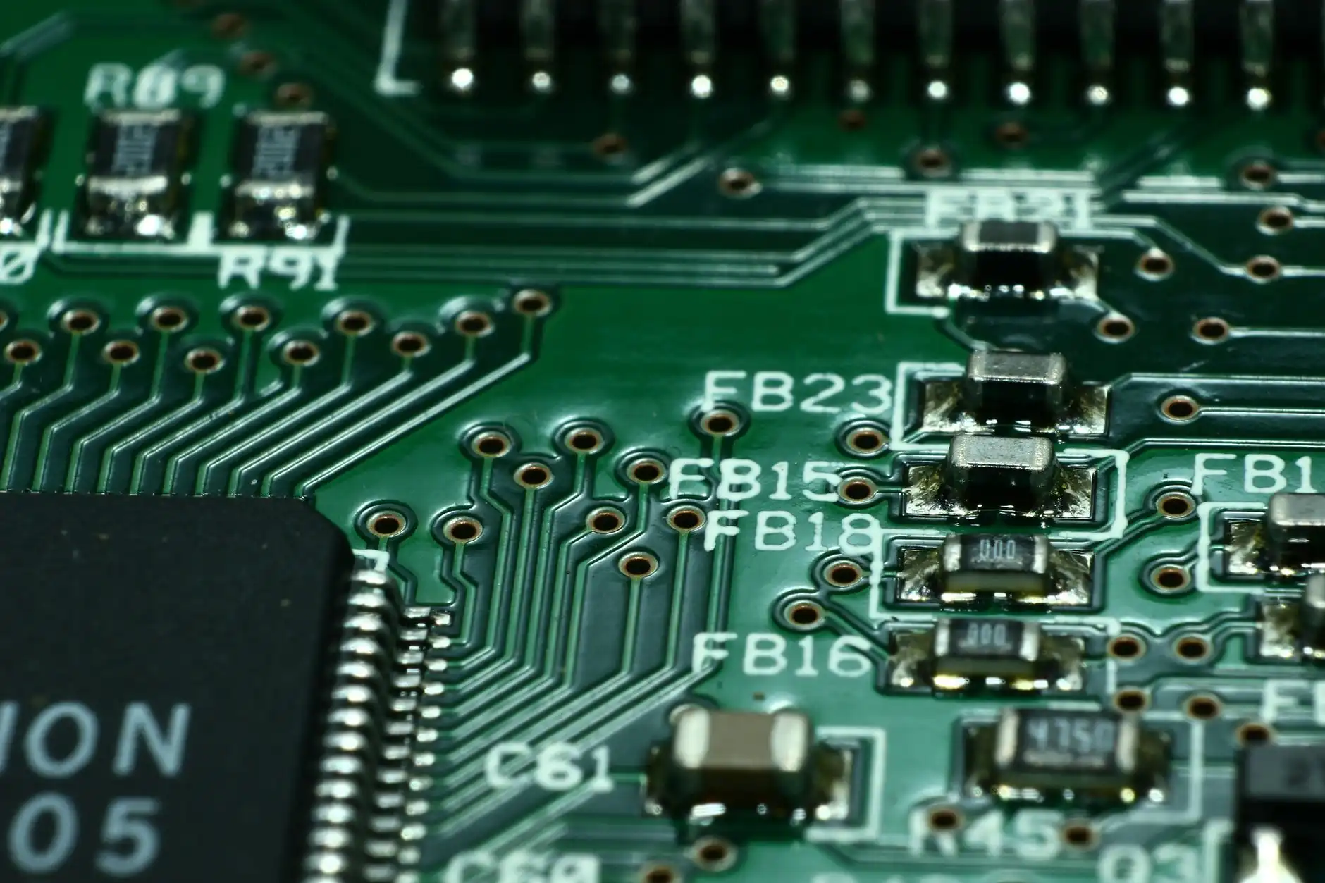 重庆电子产品研发中的PCB设计规范与信号完整性分析正文配图 1
