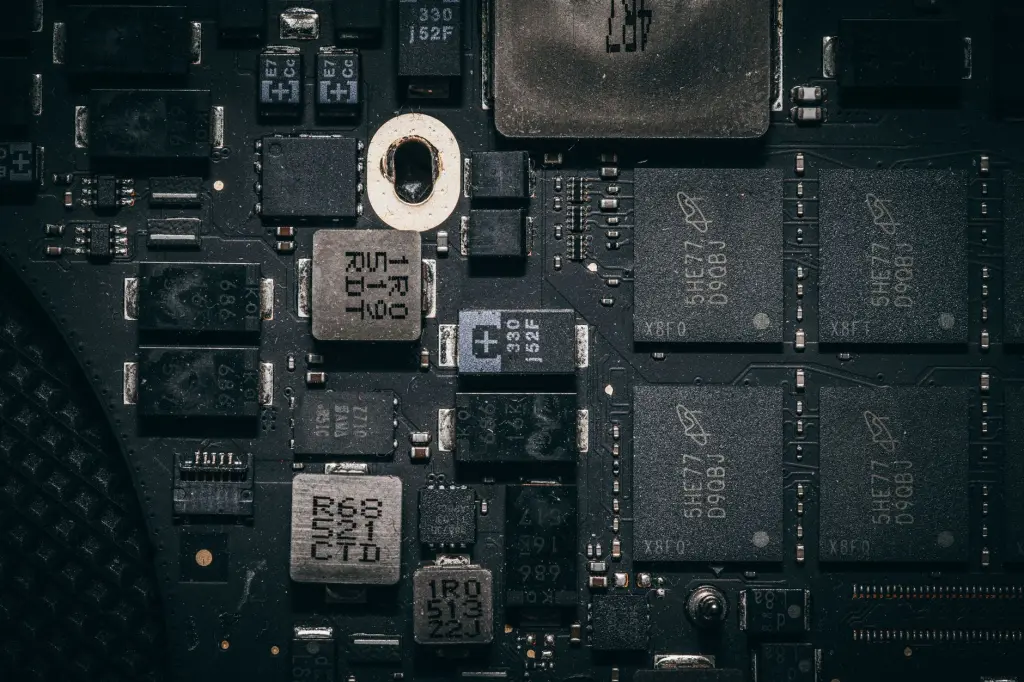 PCB设计与嵌入式开发协同落地的关键要点