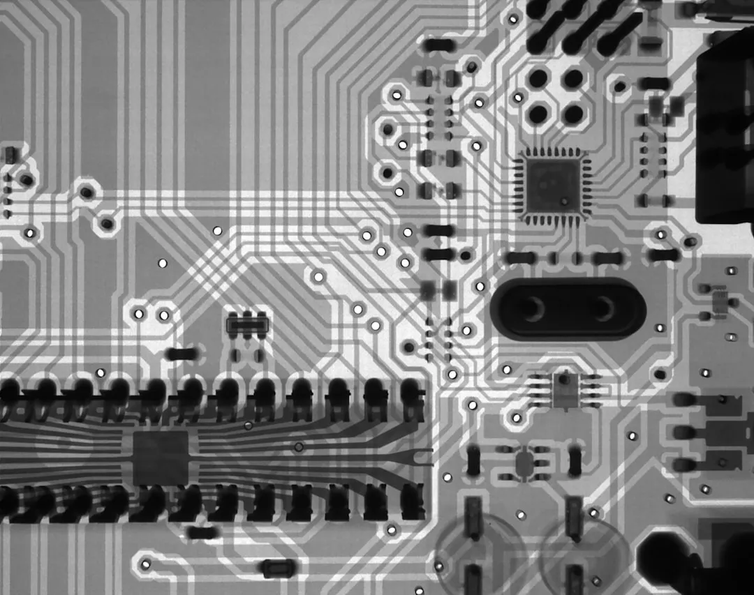 PCB设计规范与信号完整性分析要点解析
